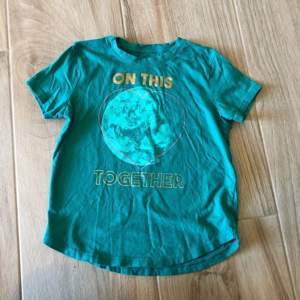OLD NAVY Short Sleeve Graphic Tee Shirt Size Small (6-7)